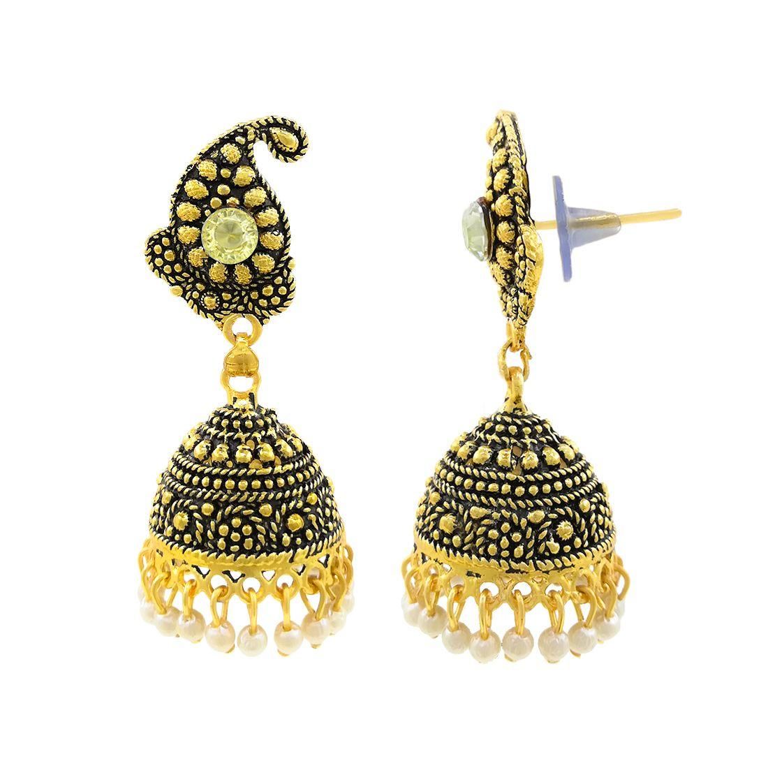 Exquisite  Pearls Earring