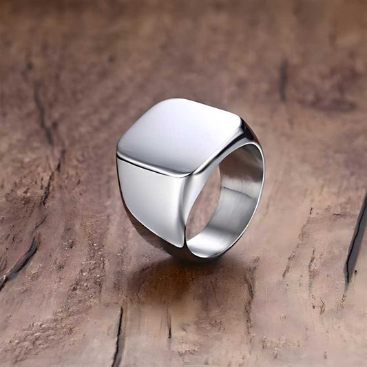 Saizen Silver Square Vintage Ring