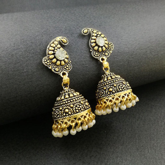 Exquisite  Pearls Earring